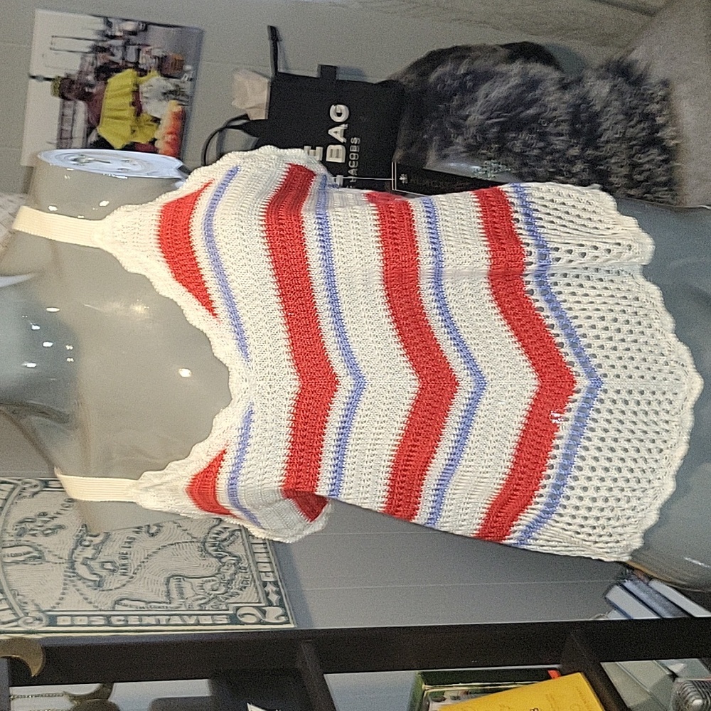 Almost Famous Knit Top 😍